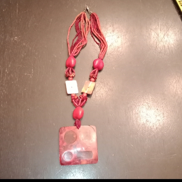 2XHP!! EUC Vintage Geometric Unique Beaded Red Statement Necklace! - Picture 5 of 6